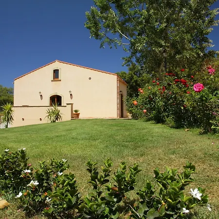 Le Ginestre Bed & Breakfast 3*