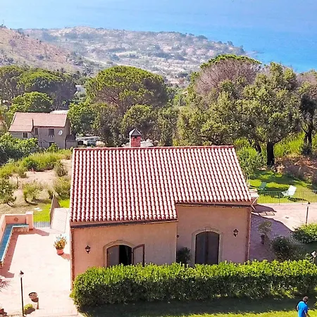 Alojamento de Acomodação e Pequeno-almoço Le Ginestre 4*