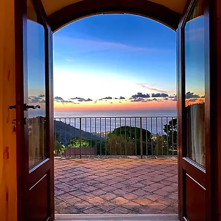 Bed & Breakfast Le Ginestre 4*